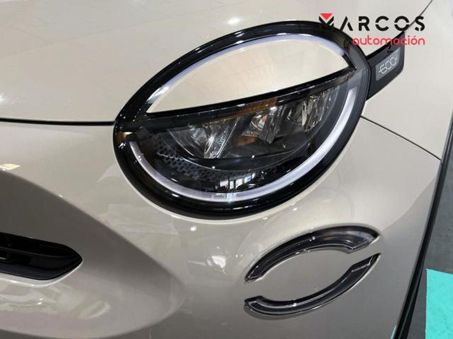 Fiat 600 1.2 MHEV DDCT 74 kW (100 CV) Blanco SUV