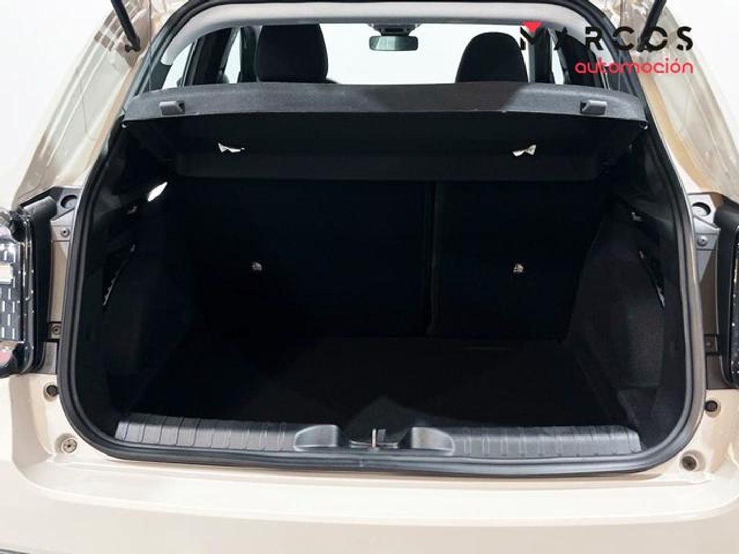 Fiat 600 1.2 MHEV DDCT 74 kW (100 CV) Blanco SUV