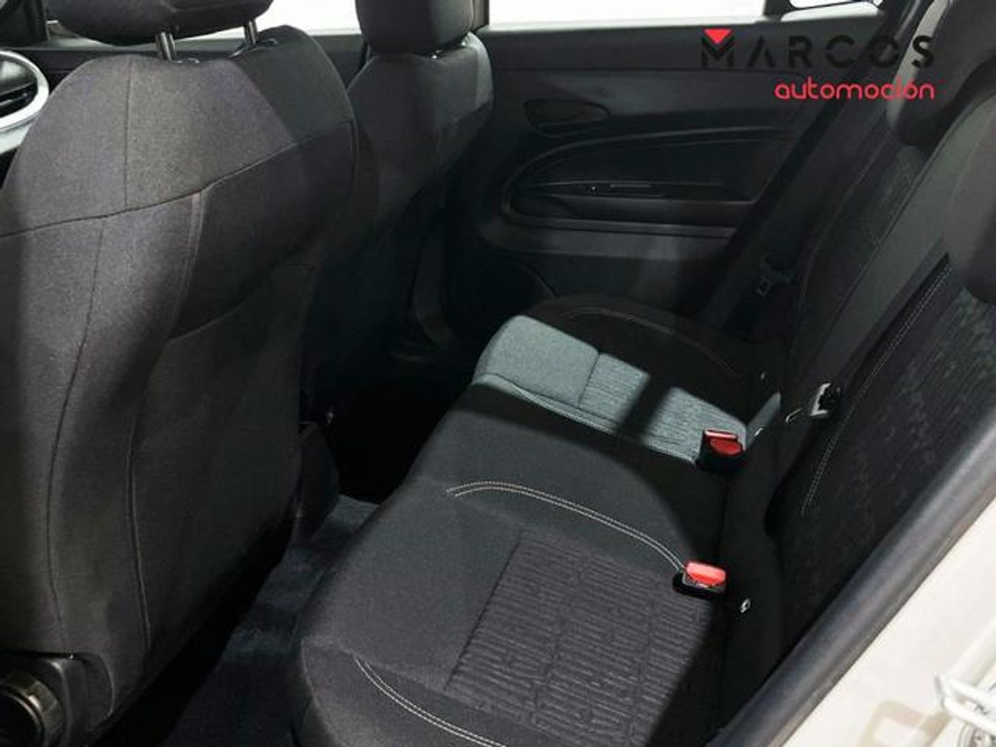 Fiat 600 1.2 MHEV DDCT 74 kW (100 CV) Blanco SUV