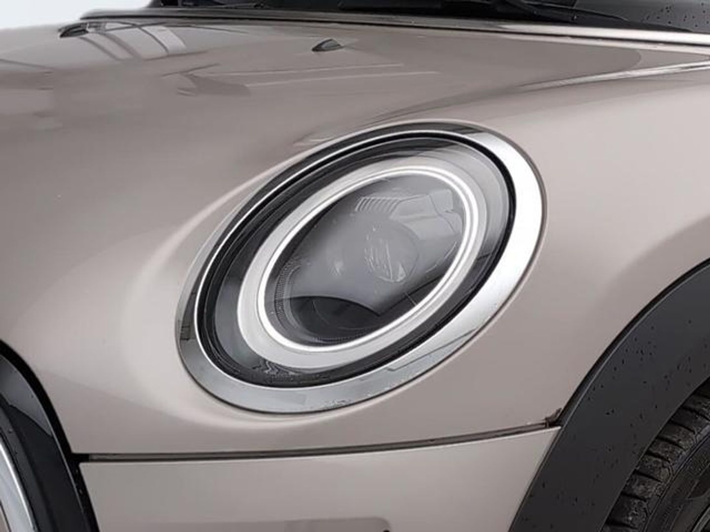 MINI MINI 5 Puertas Cooper 100 kW (136 CV) Gris Sedan