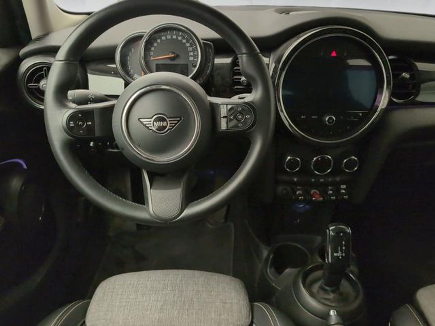 MINI MINI 5 Puertas Cooper 100 kW (136 CV) Gris Sedan