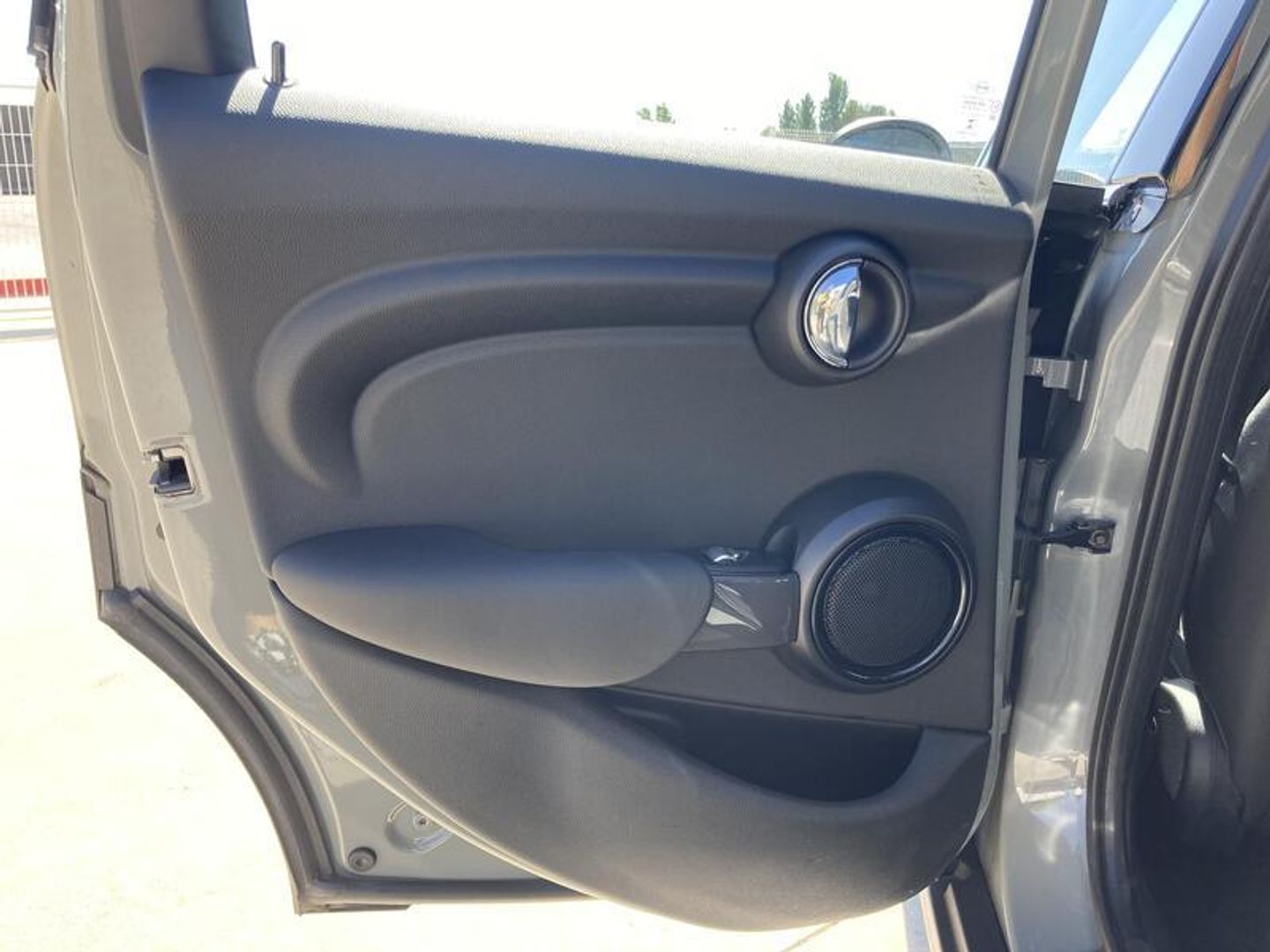 MINI MINI 5 Puertas Cooper 100 kW (136 CV) Gris Compact