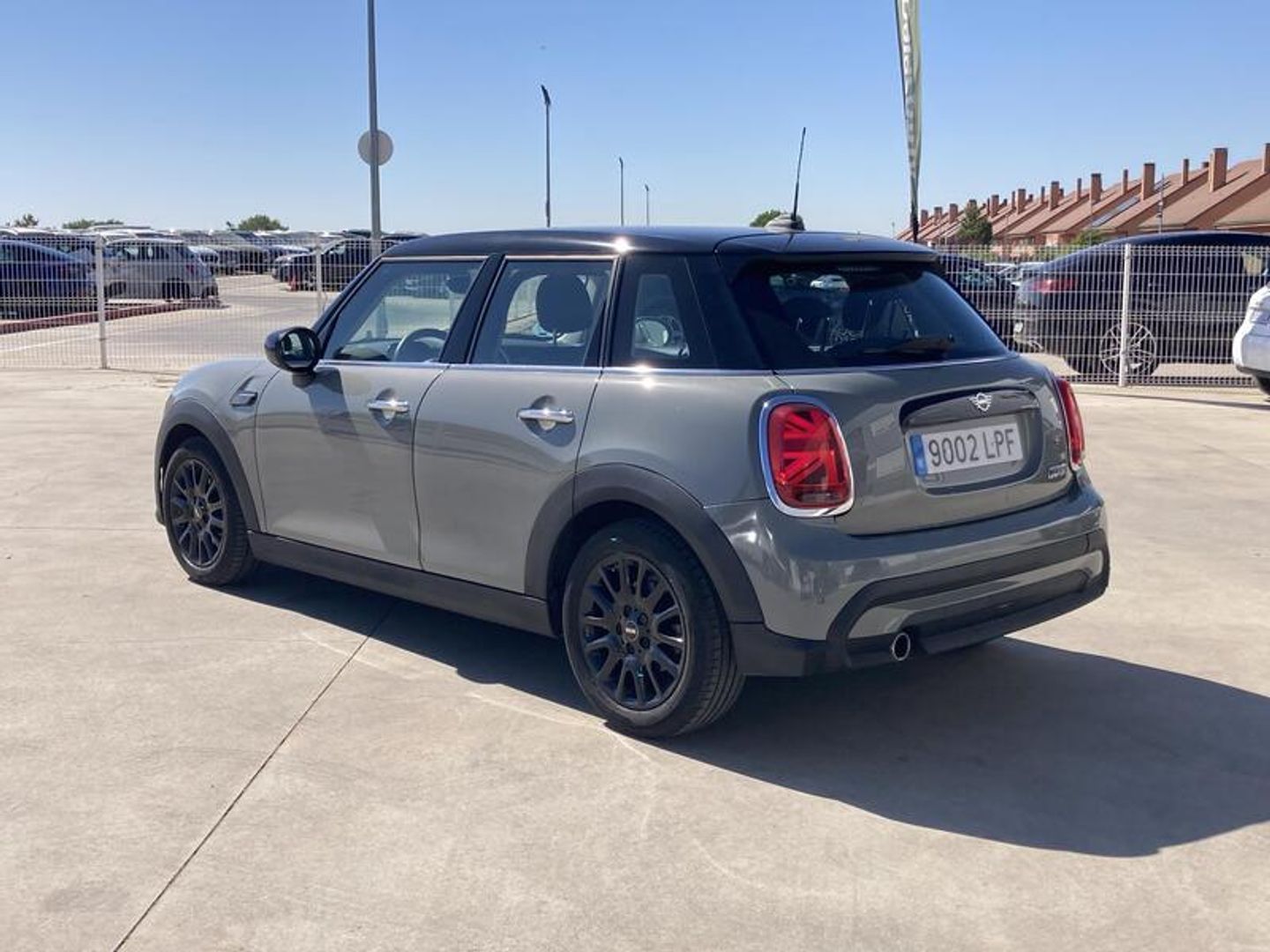 MINI MINI 5 Puertas Cooper 100 kW (136 CV) Gris Compact