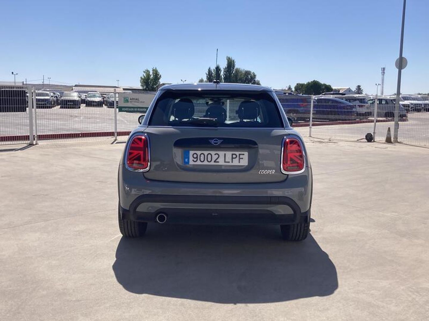 MINI MINI 5 Puertas Cooper 100 kW (136 CV) Gris Compact