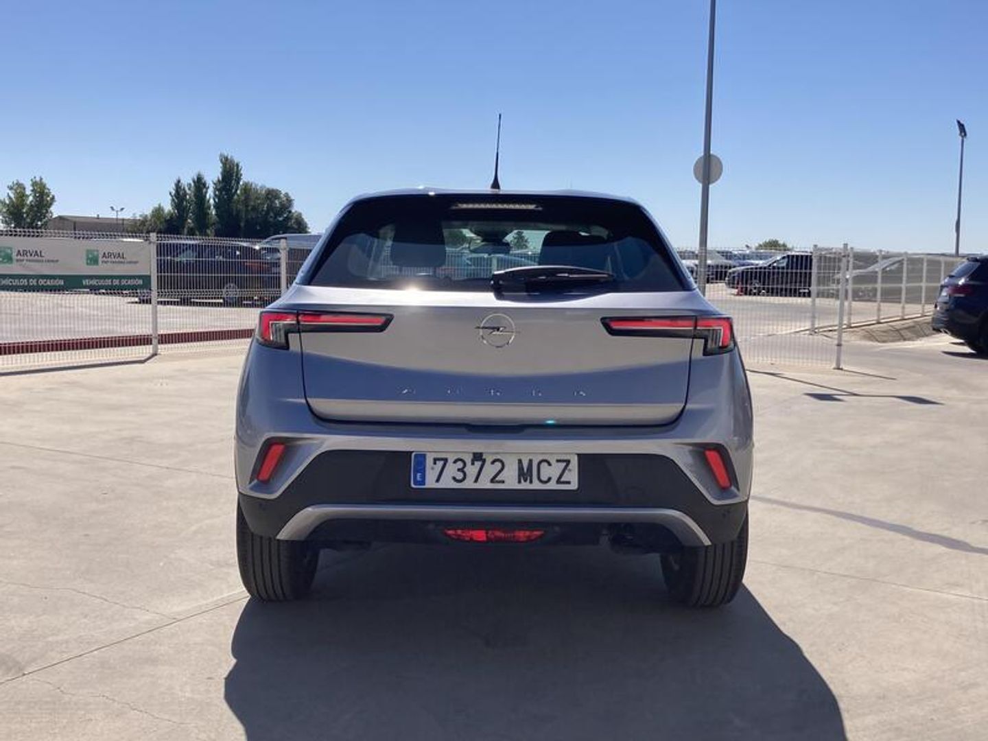 Opel Mokka 1.2 T Edition 74 kW (100 CV) Gris All Terrain / Pick-up