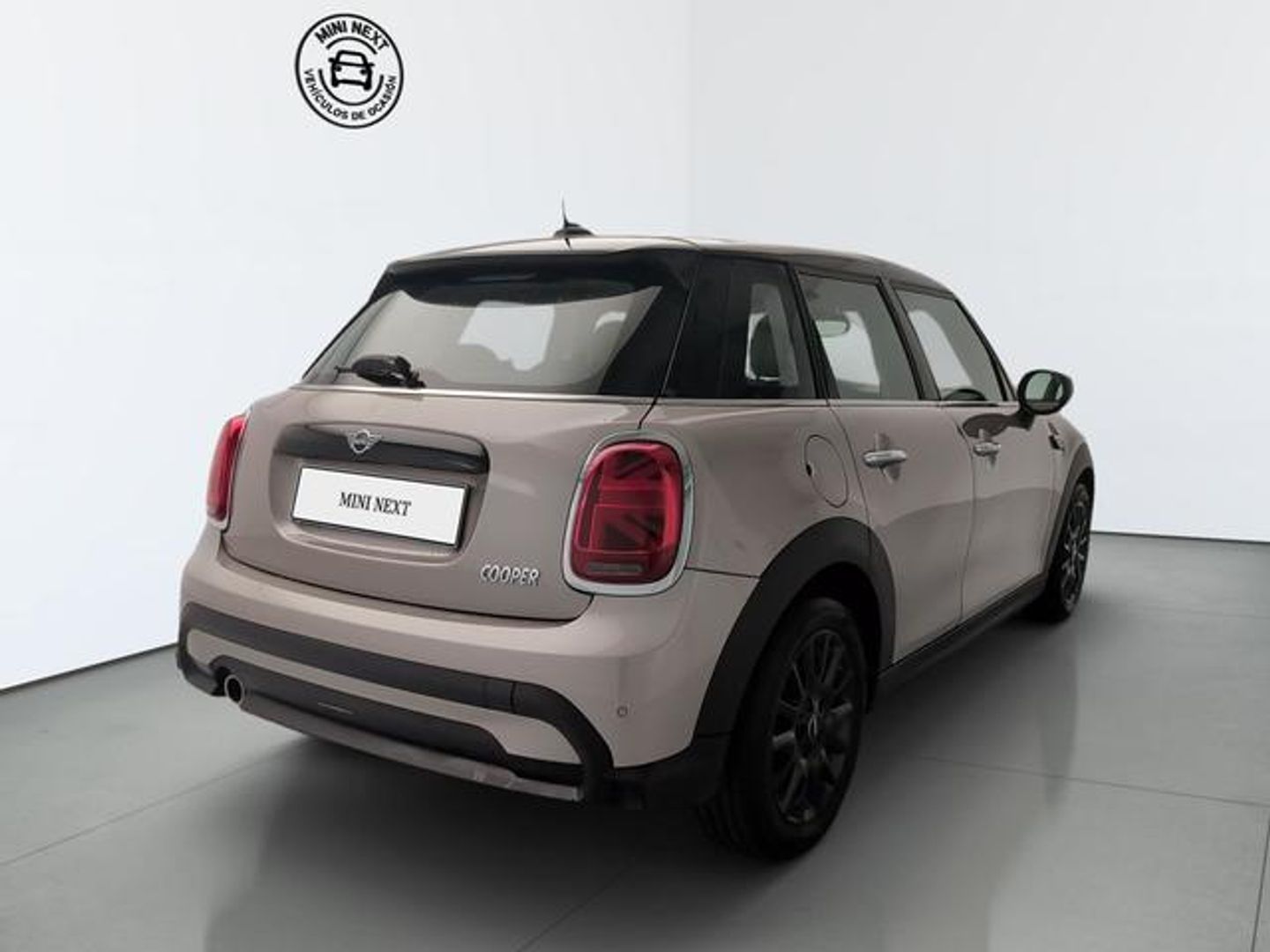 MINI MINI 5 Puertas Cooper 100 kW (136 CV) Gris Sedan