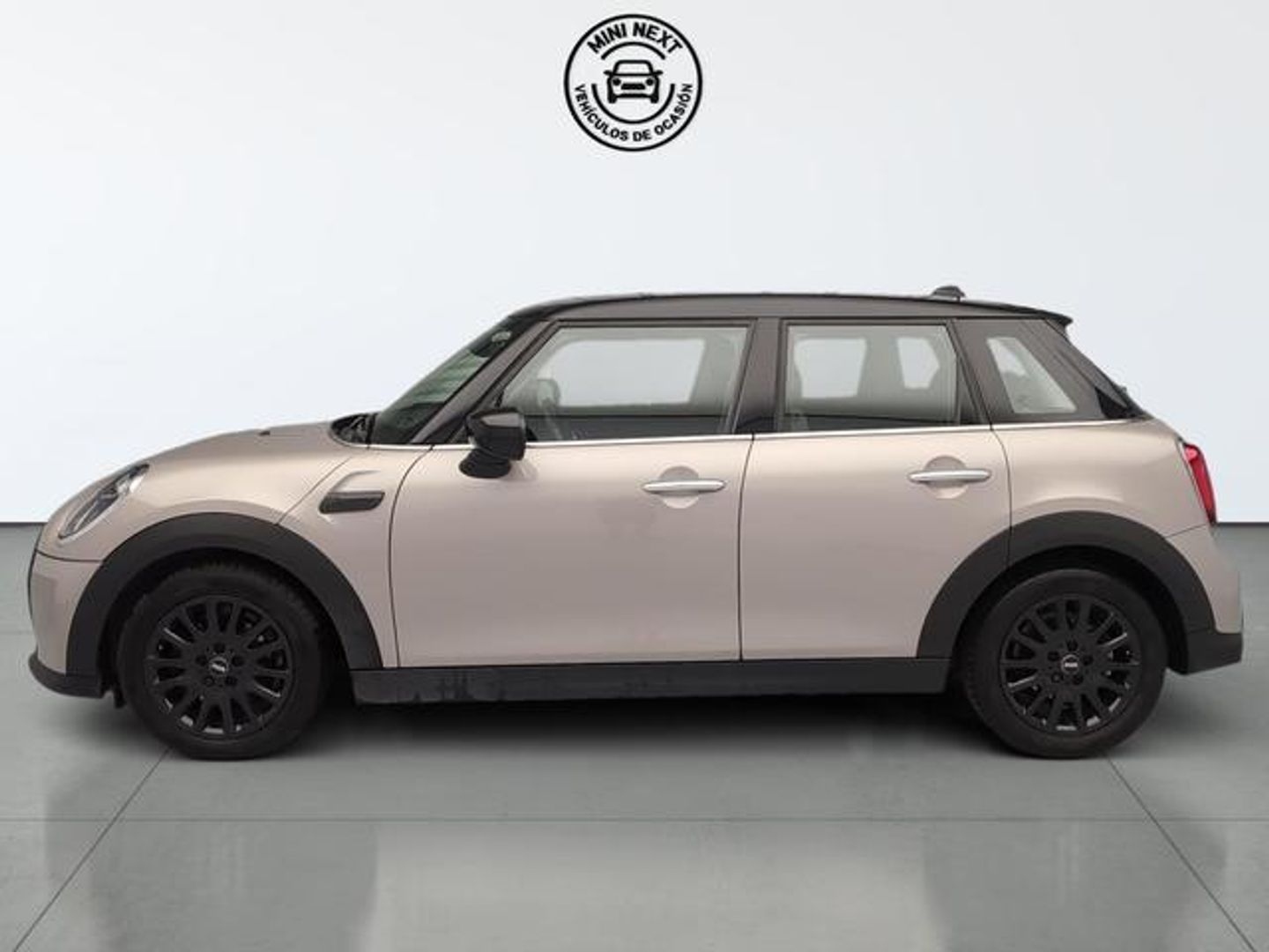 MINI MINI 5 Puertas Cooper 100 kW (136 CV) Gris Sedan