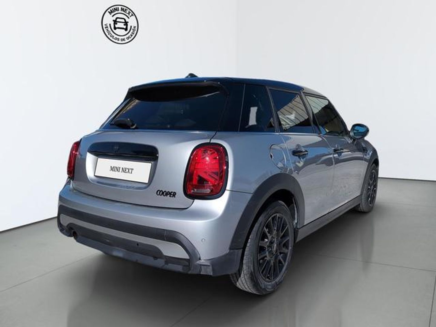 MINI MINI 5 Puertas Cooper 100 kW (136 CV) Gris Plata Compact