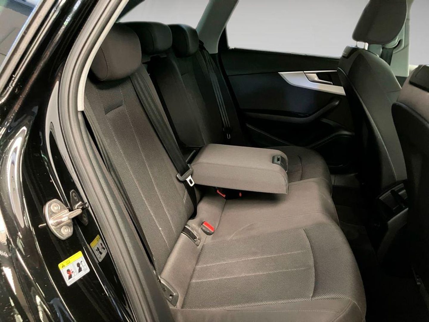 Audi A4 Avant Advanced 35 TFSI 110 kW (150 CV) S tronic Negro 