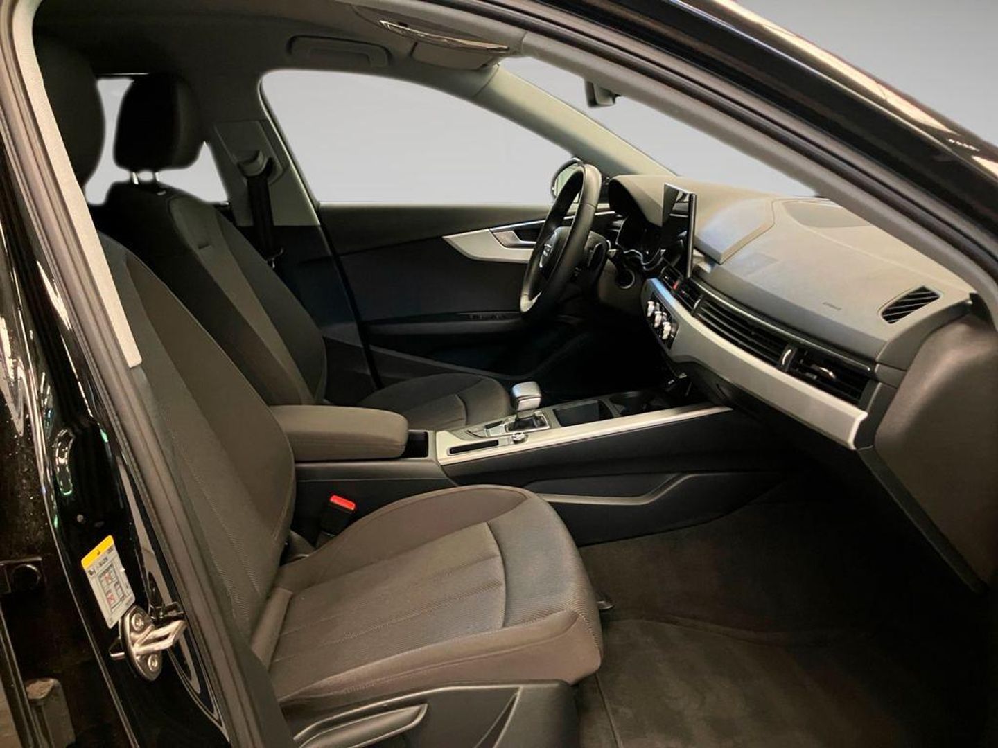 Audi A4 Avant Advanced 35 TFSI 110 kW (150 CV) S tronic Negro 
