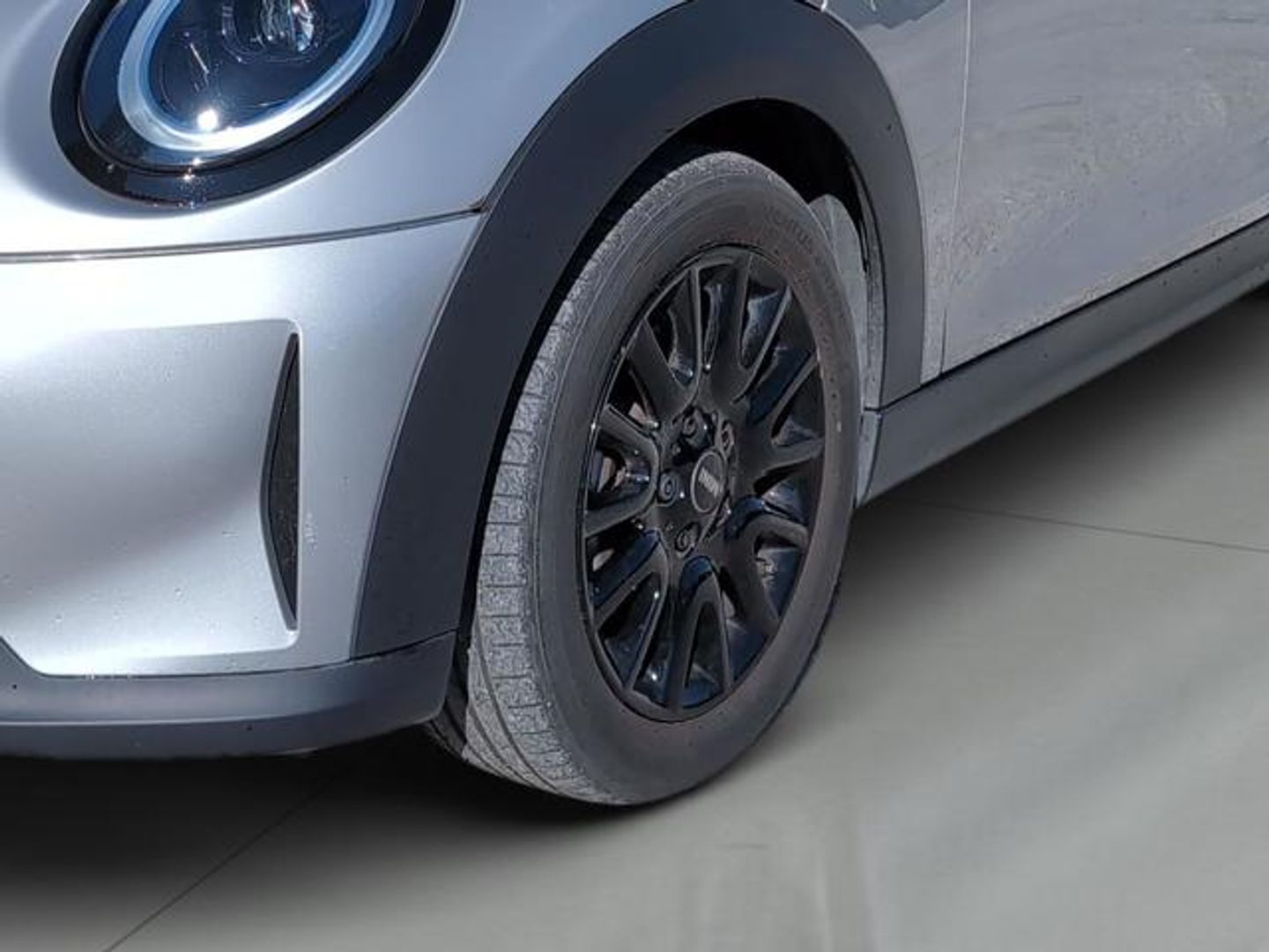 MINI MINI 5 Puertas Cooper 100 kW (136 CV) Gris Plata Compact