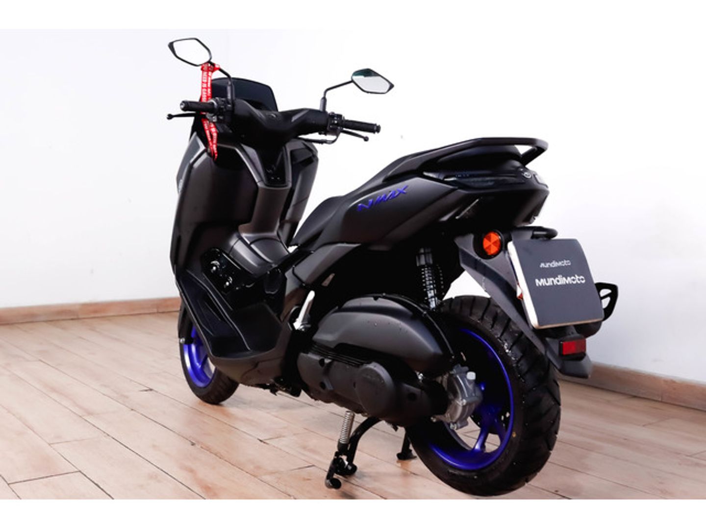 Yamaha NMAX 125 Gris oscuro Motorcycle
