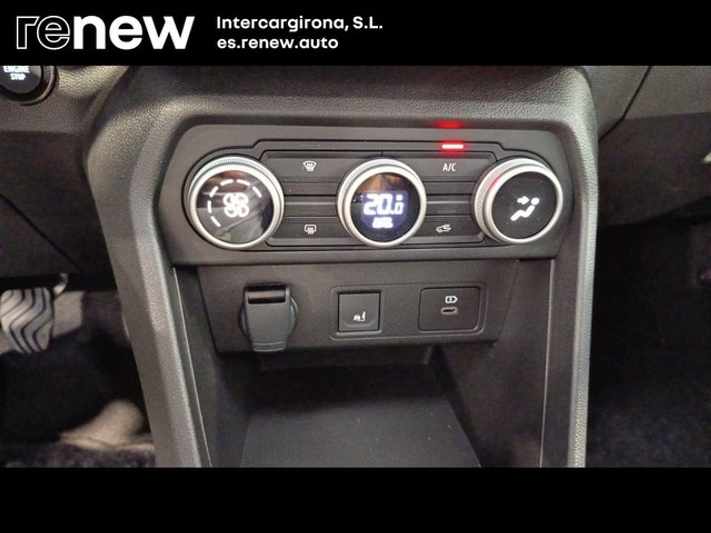 Dacia Sandero Stepway Expression Go TCe 81 kW (110 CV) Beige Sedan