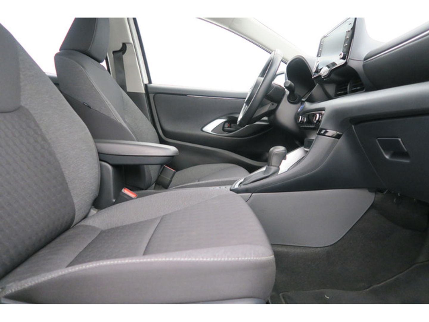 Toyota Yaris 120H Active Tech 85 kW (116 CV) Blanco Compact
