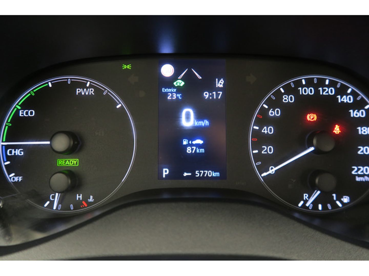 Toyota Yaris 120H Active Tech 85 kW (116 CV) Blanco Compact