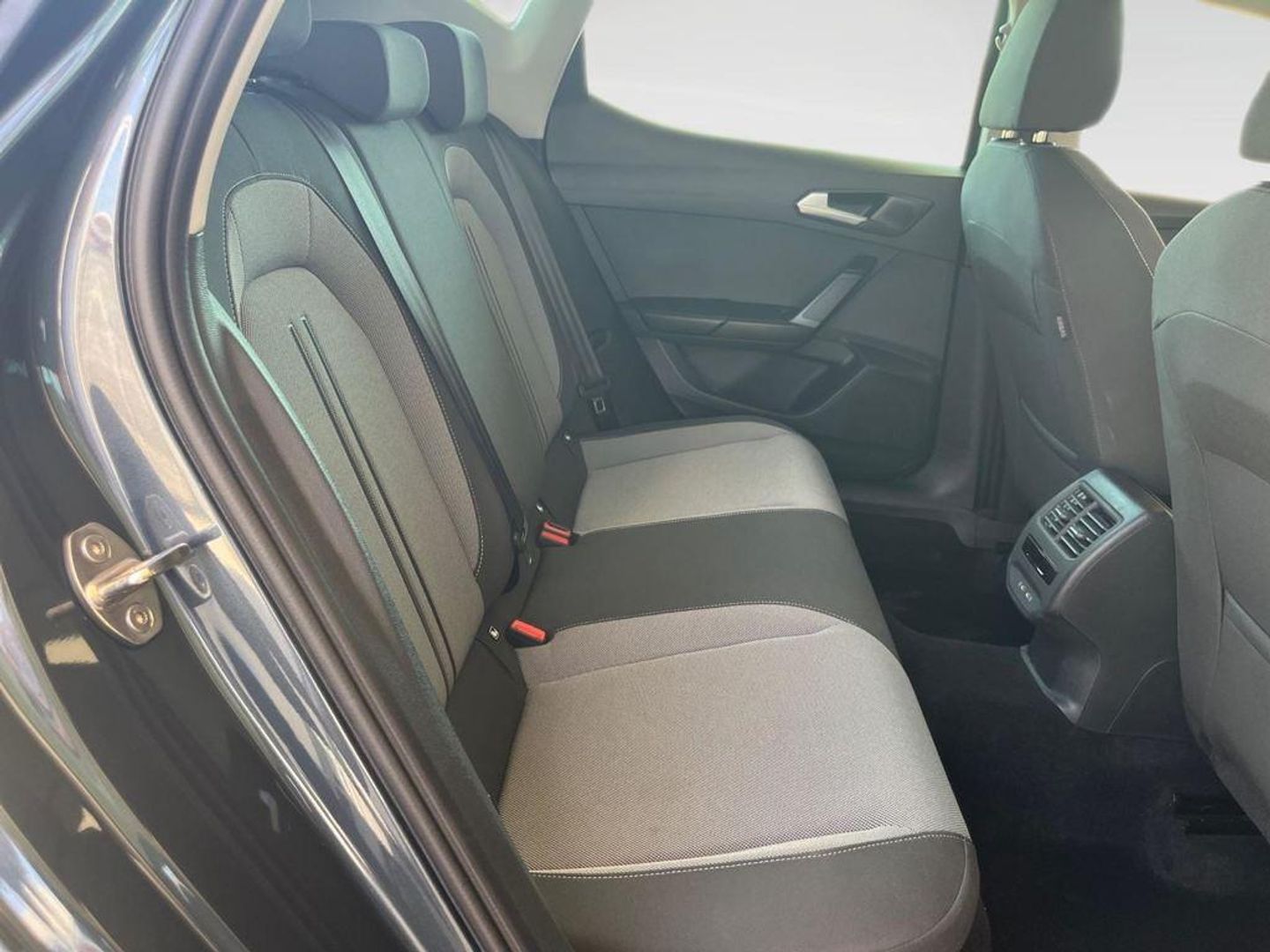 SEAT León 2.0 TDI S&S Style XS DSG 110 kW (150 CV) Gris Sedan