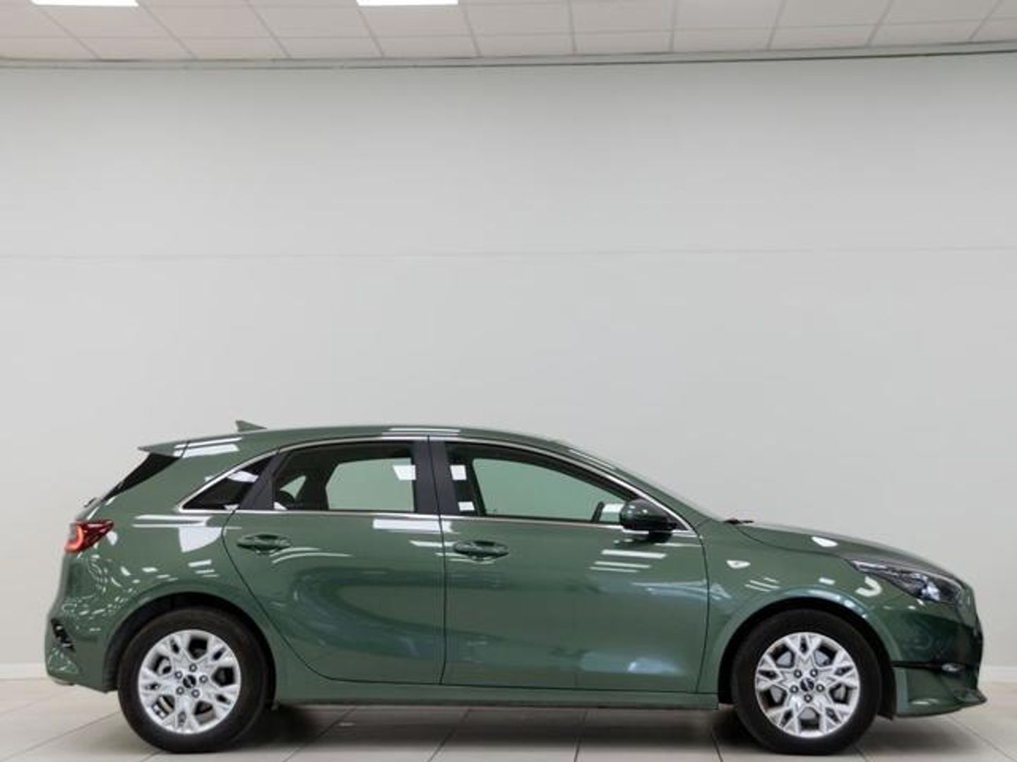 Kia Ceed 1.0 T-GDi Drive 88 kW (120 CV) Verde Compact