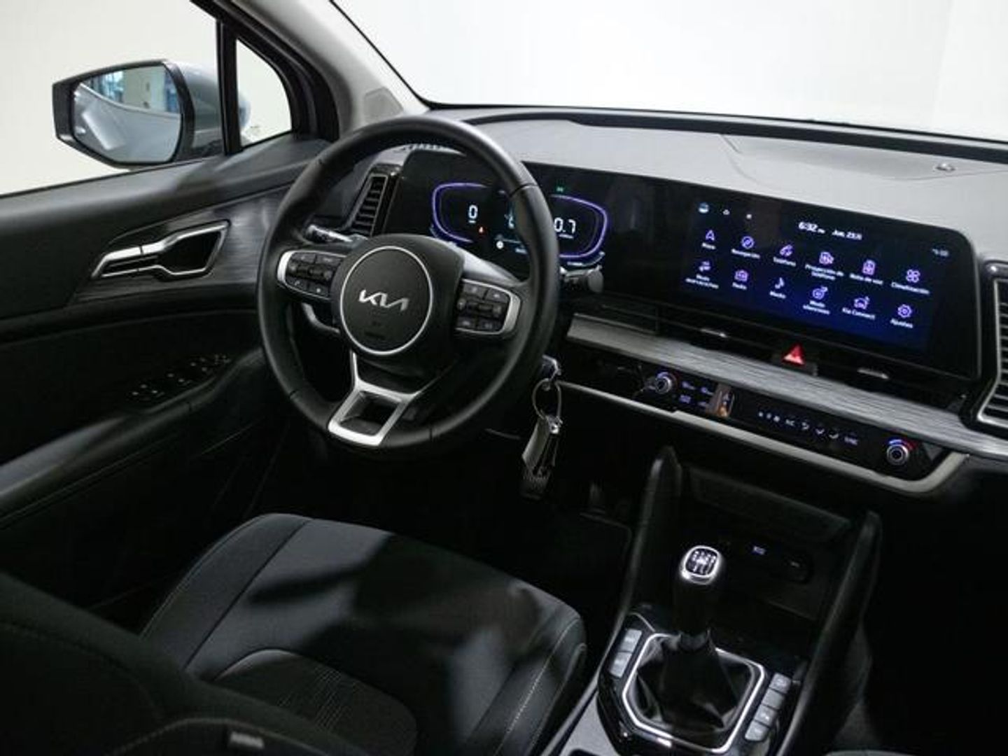 Kia Sportage 1.6 CRDi MHEV Drive 4x2 100 kW (136 CV) Gris Plata SUV