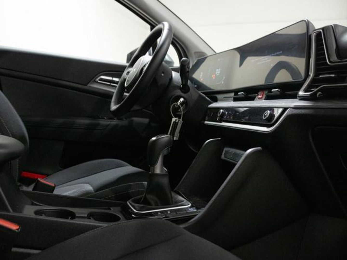 Kia Sportage 1.6 CRDi MHEV Drive 4x2 100 kW (136 CV) Gris Plata SUV