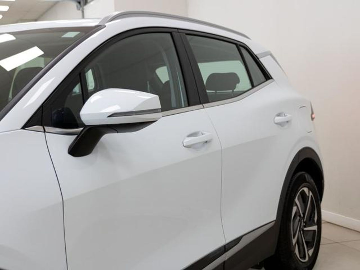Kia Sportage 1.6 CRDi MHEV Drive 4x2 100 kW (136 CV) Blanco SUV