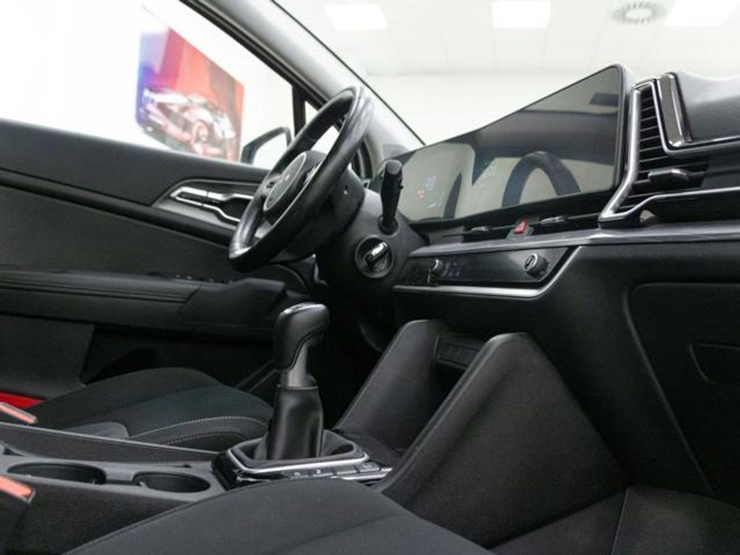Kia Sportage 1.6 CRDi MHEV Drive 4x2 100 kW (136 CV) Blanco SUV