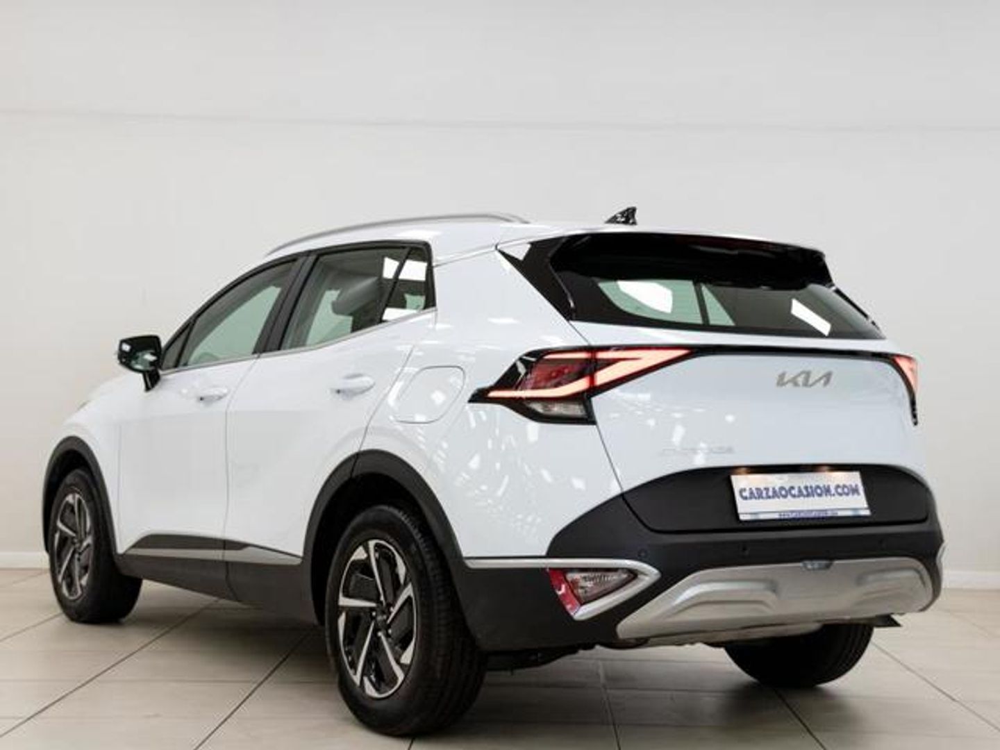 Kia Sportage 1.6 T-GDi HEV Drive 4x2 158 kW (215 CV) Blanco SUV