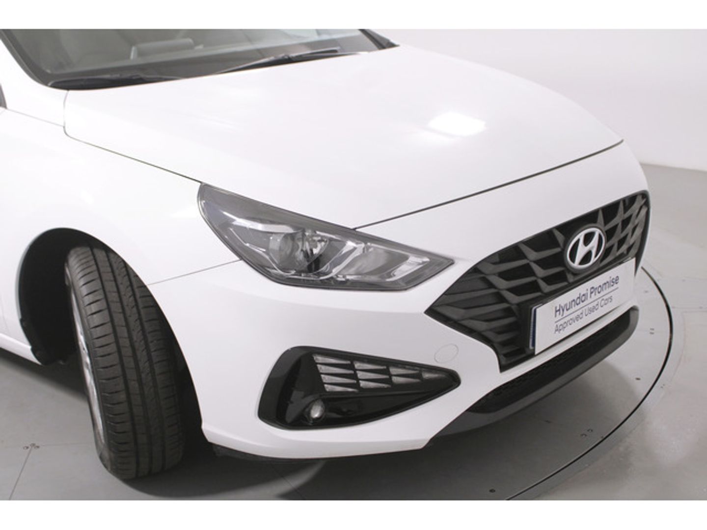 Hyundai i30 1.5 DPI Essence 81 kW (110 CV) Blanco Sedan
