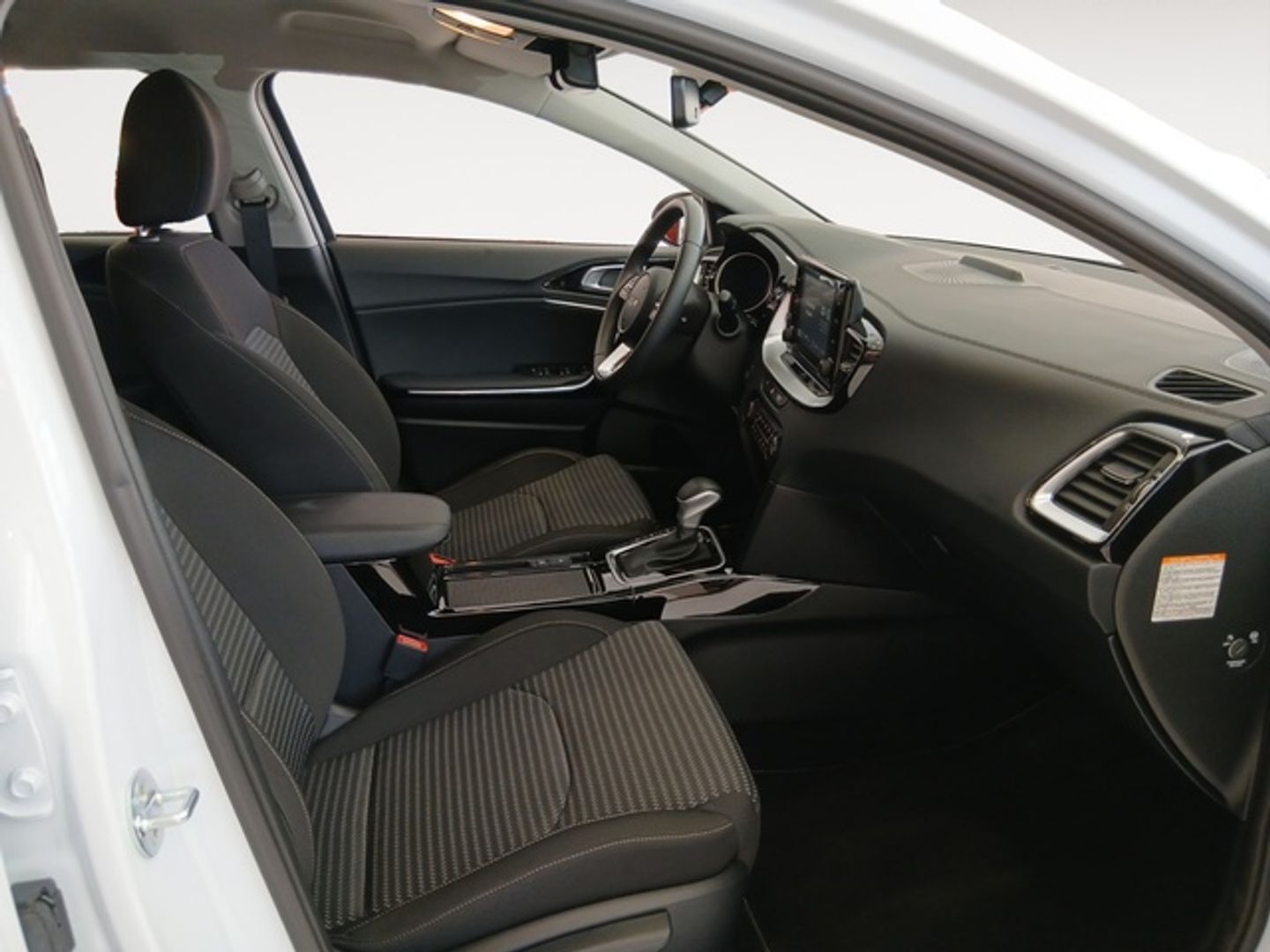 Kia Ceed Tourer 1.6 GDi PHEV eDrive 104 kW (141 CV) Blanco Familiar