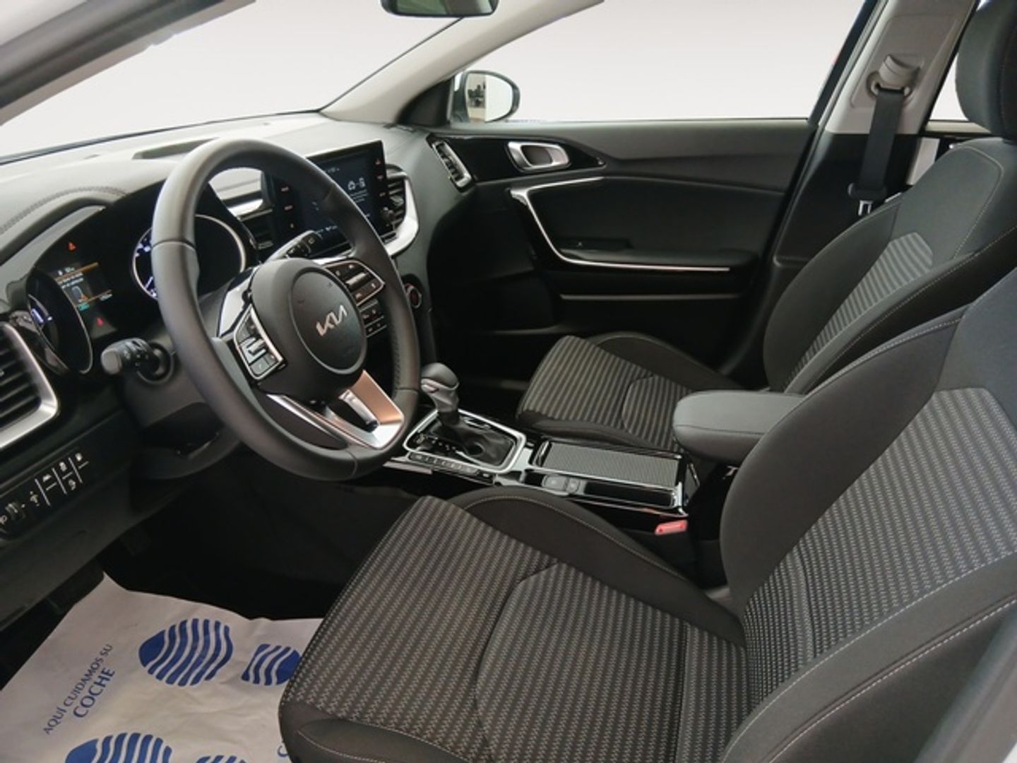 Kia Ceed Tourer 1.6 GDi PHEV eDrive 104 kW (141 CV) Blanco Familiar