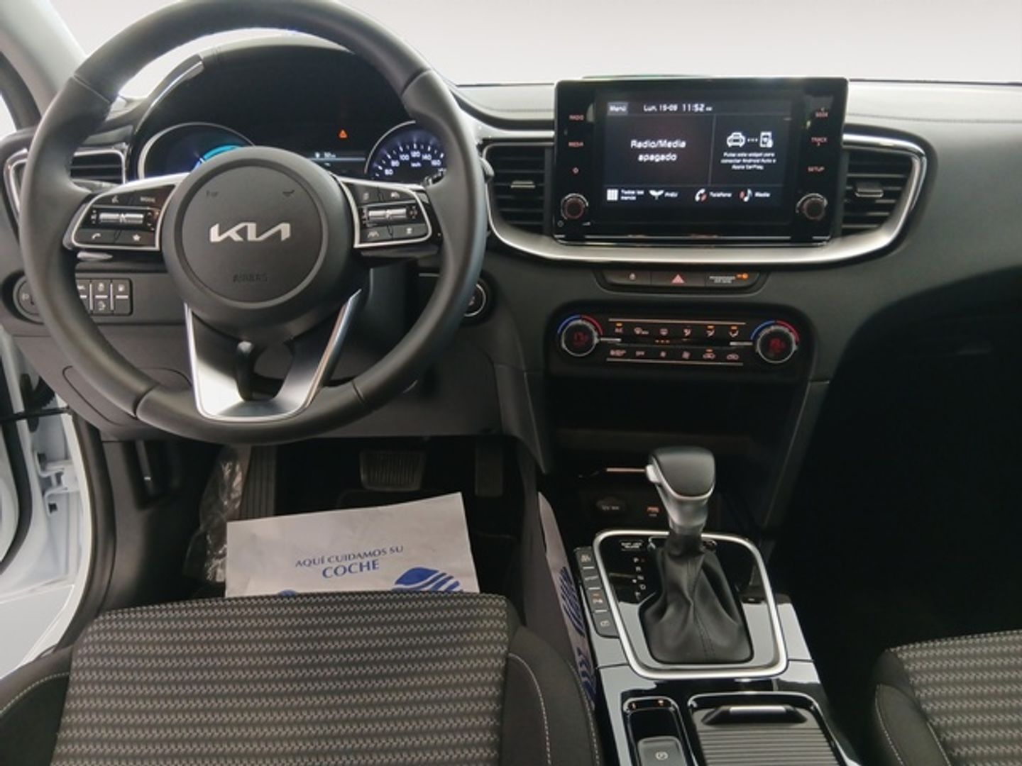 Kia Ceed Tourer 1.6 GDi PHEV eDrive 104 kW (141 CV) Blanco Familiar