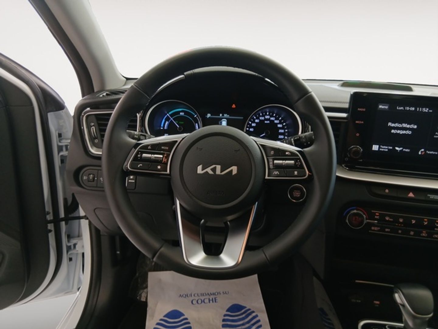 Kia Ceed Tourer 1.6 GDi PHEV eDrive 104 kW (141 CV) Blanco Familiar