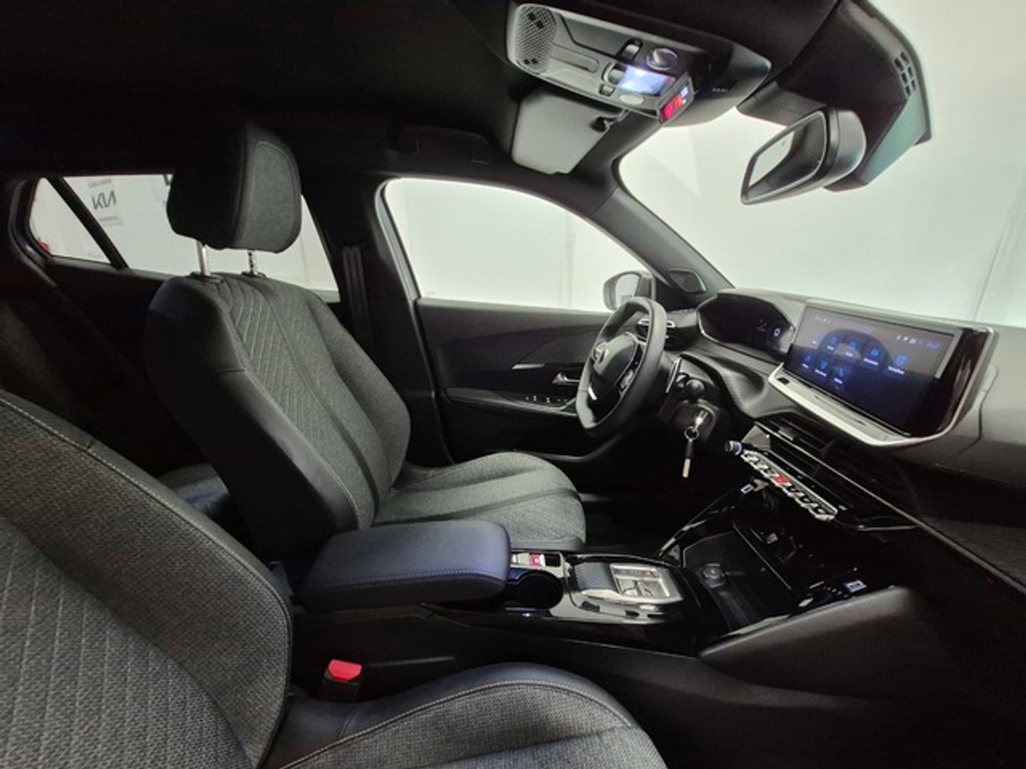 Peugeot 2008 PureTech 130 S&S Allure EAT8 96 kW (130 CV) Gris SUV