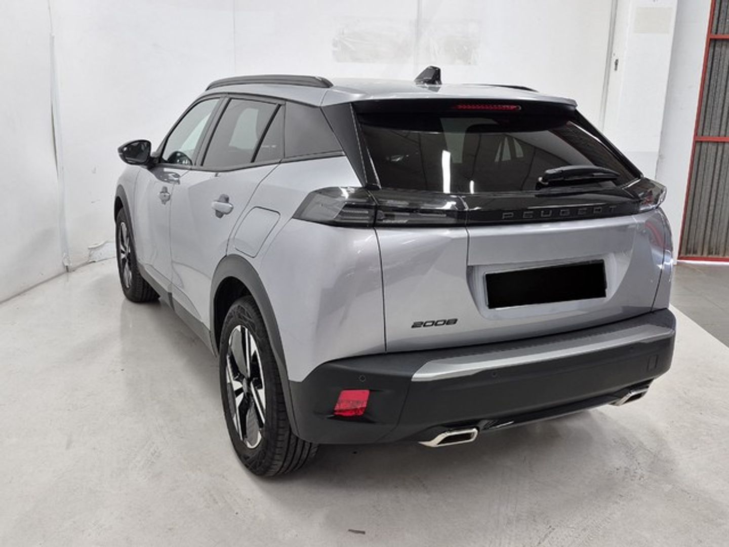 Peugeot 2008 PureTech 130 S&S Allure EAT8 96 kW (130 CV) Gris SUV