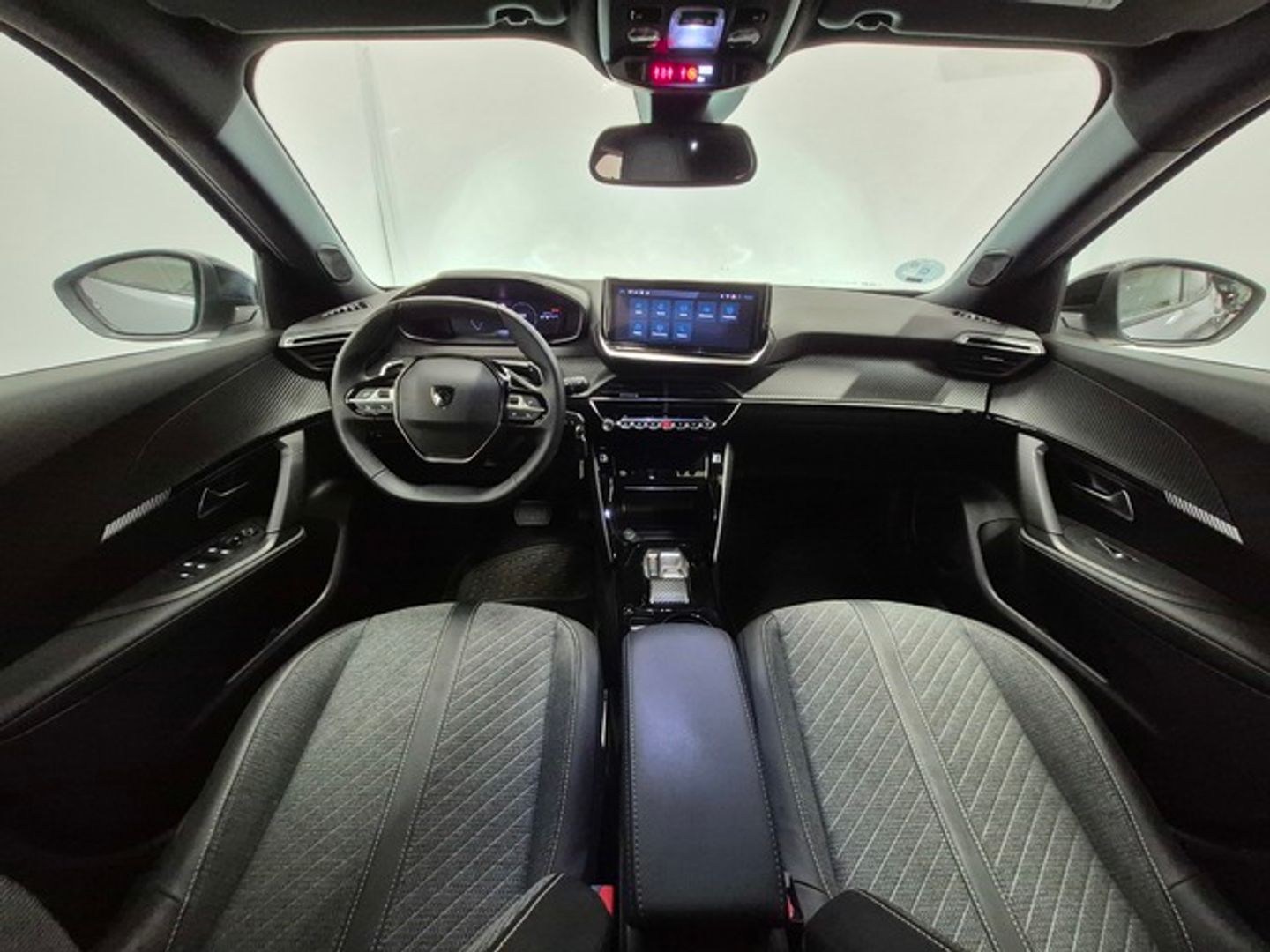 Peugeot 2008 PureTech 130 S&S Allure EAT8 96 kW (130 CV) Gris SUV