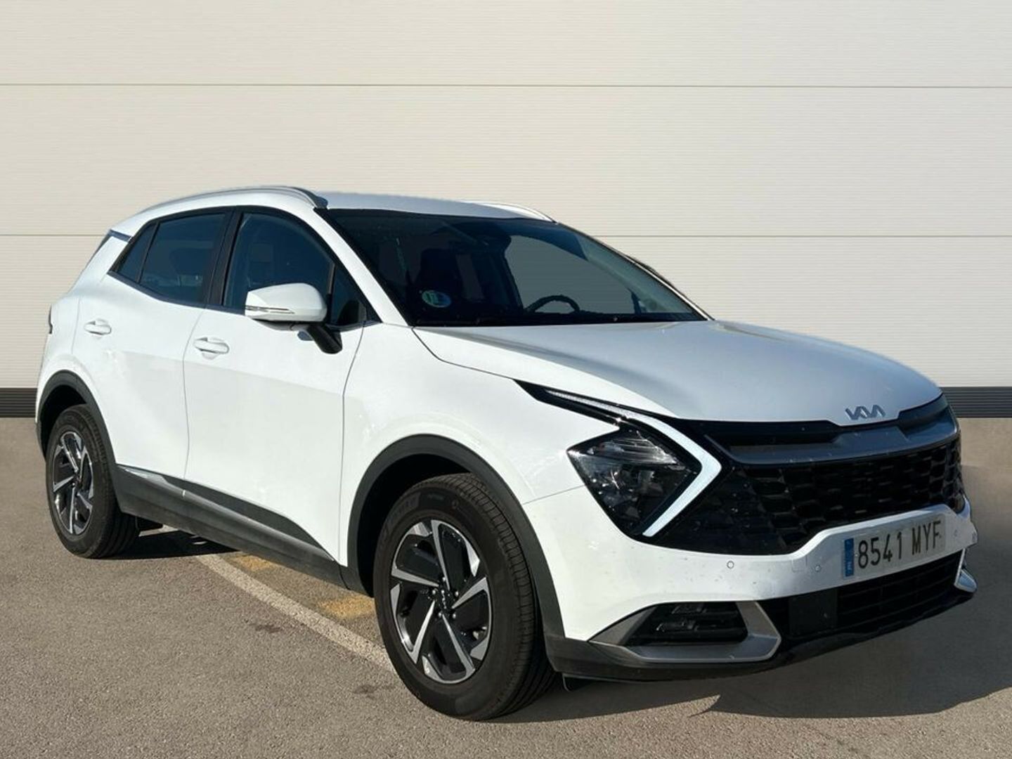 Kia Sportage 1.6 T-GDi HEV Drive 4x2 158 kW (215 CV) Blanco SUV