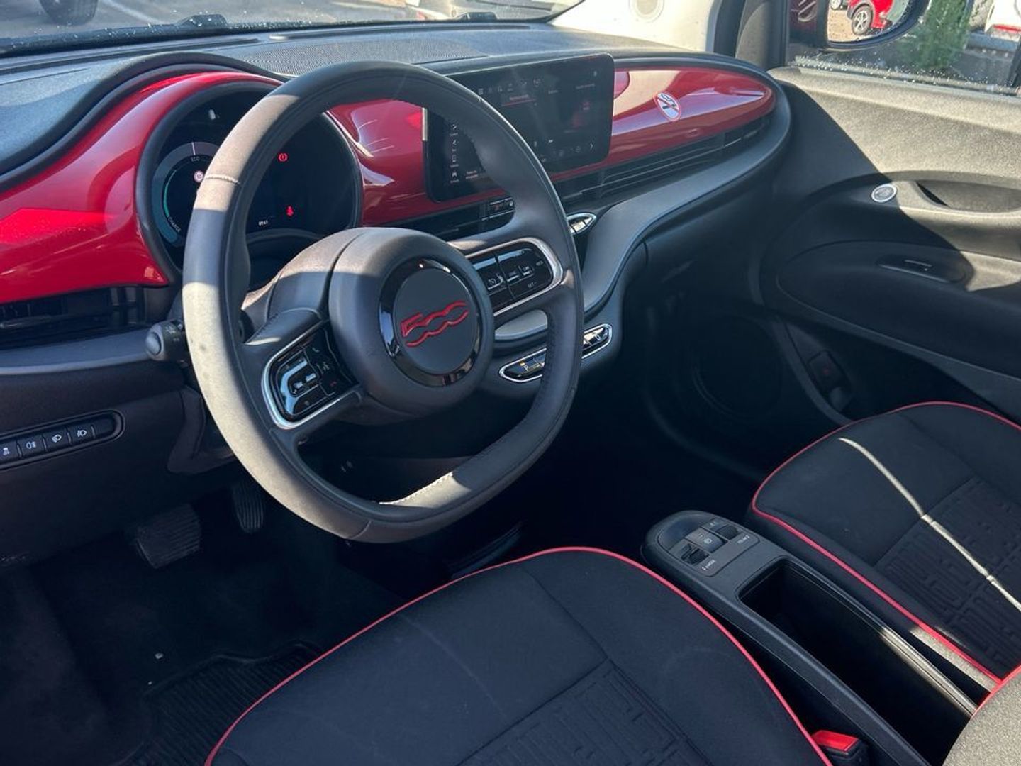 Fiat 500 Electrico Red Hb 320km 85 kW (118 CV) Negro Compact