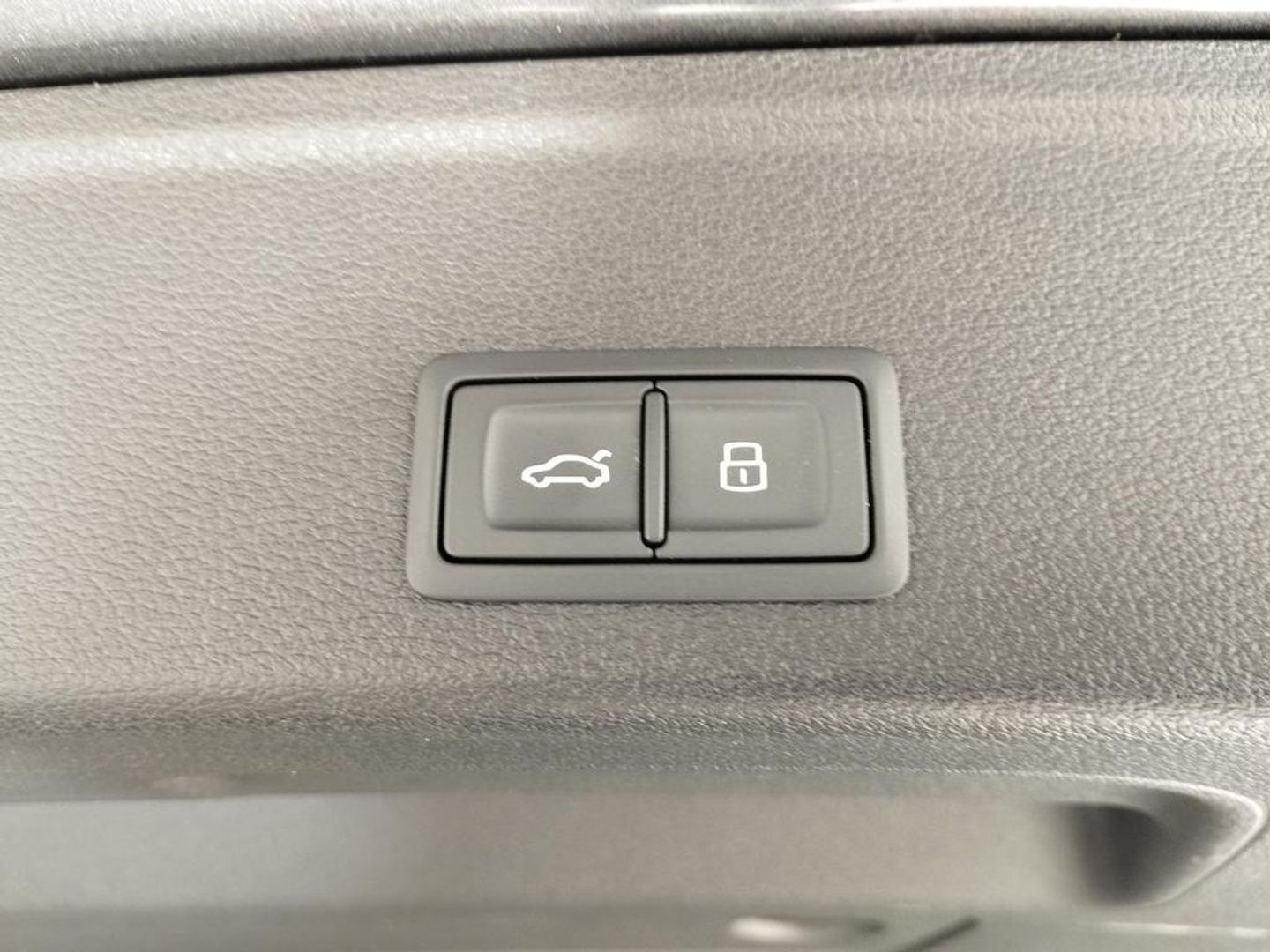 Audi A4 Avant S line 35 TDI 120 kW (163 CV) S tronic Gris Familiar