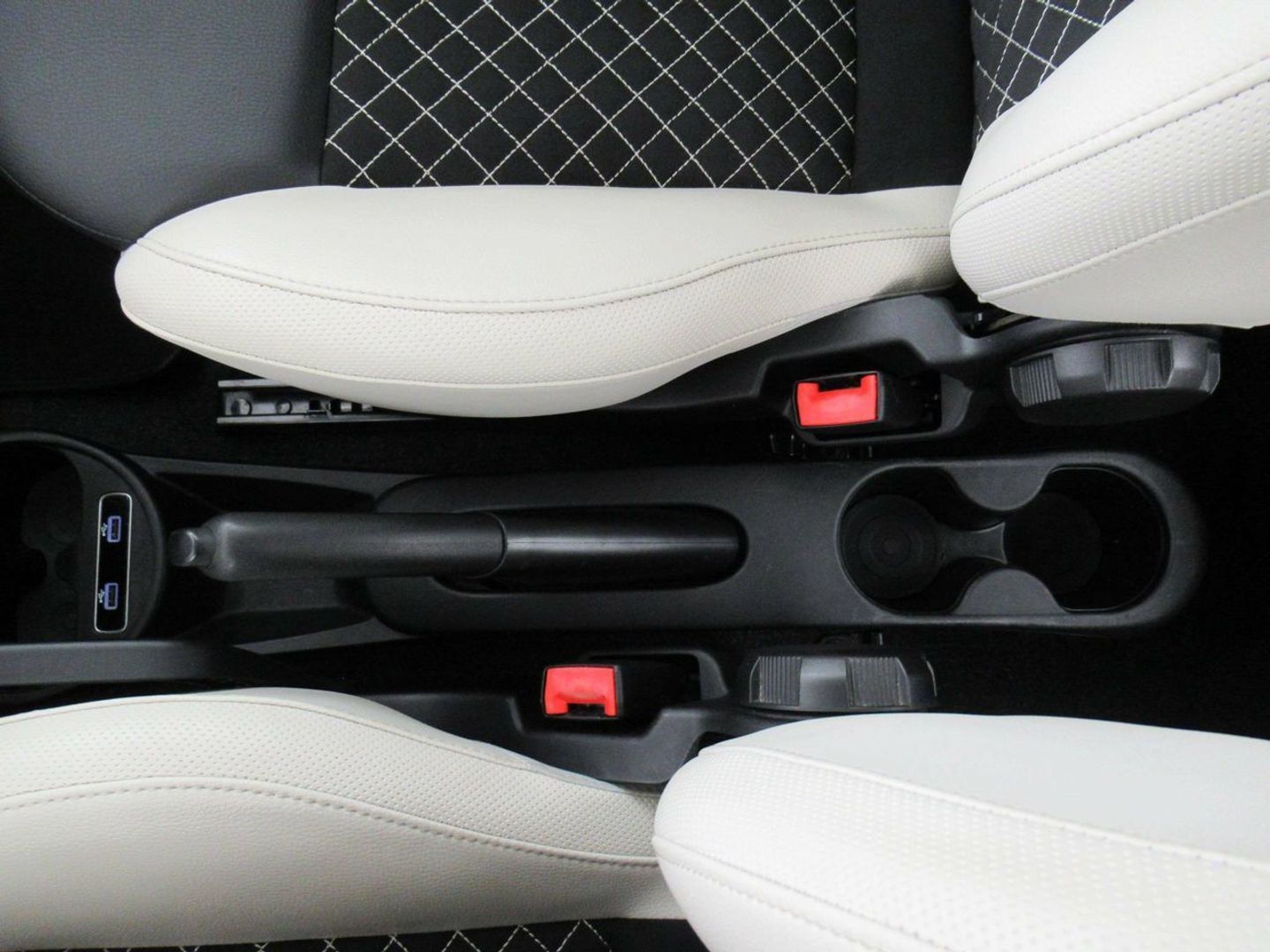 Fiat 500 1.0 Hybrid Dolcevita 51 kW (70 CV) Negro Compact