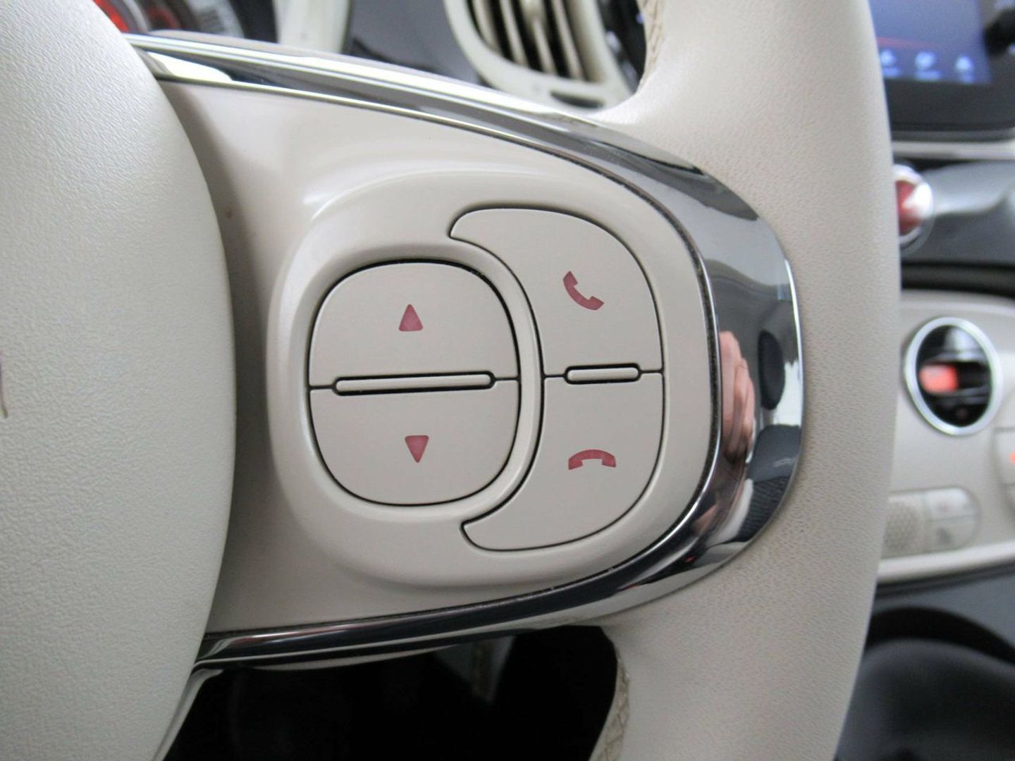 Fiat 500 1.0 Hybrid Dolcevita 51 kW (70 CV) Negro Compact