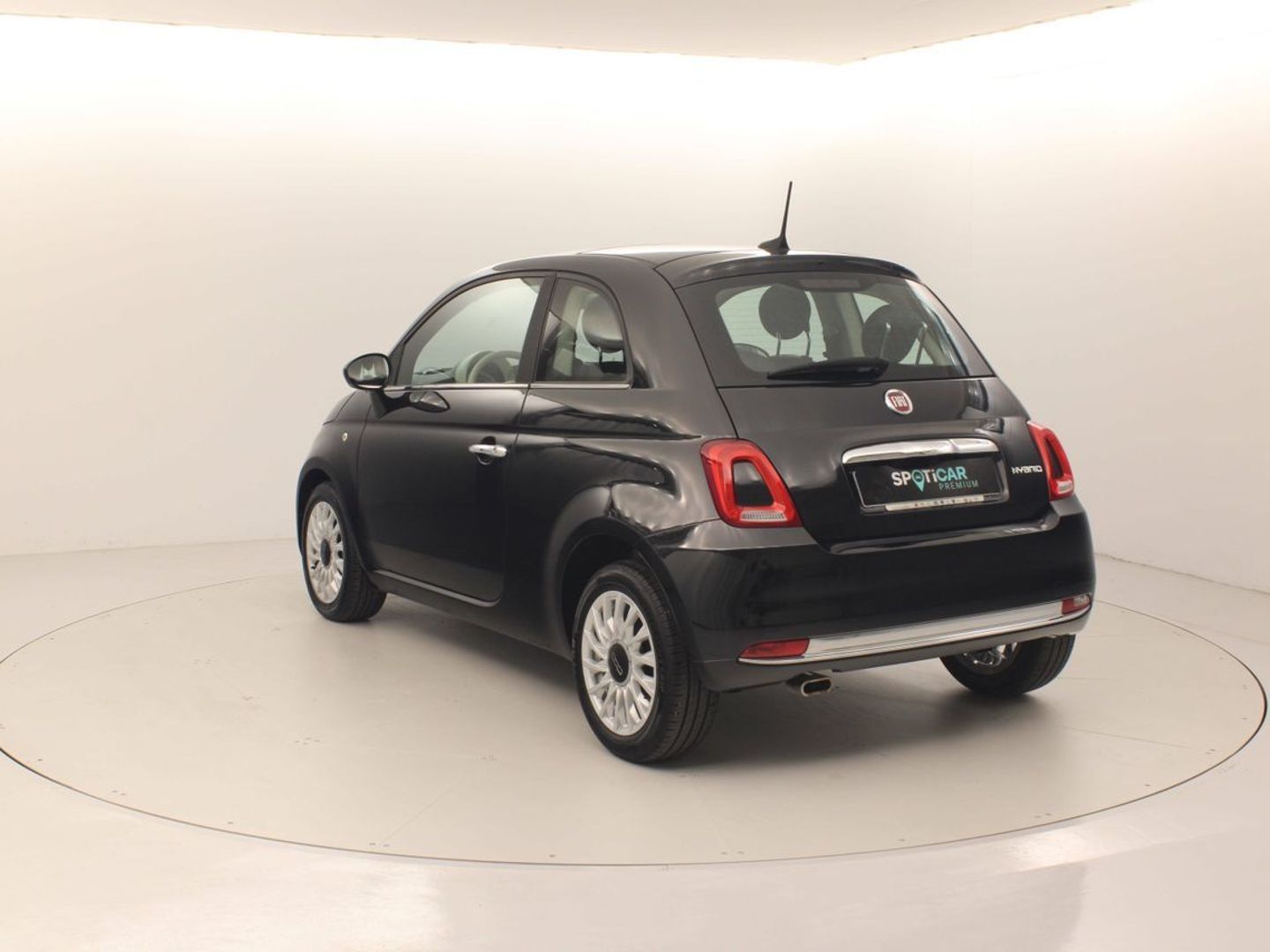Fiat 500 1.0 Hybrid Dolcevita 51 kW (70 CV) Negro Compact
