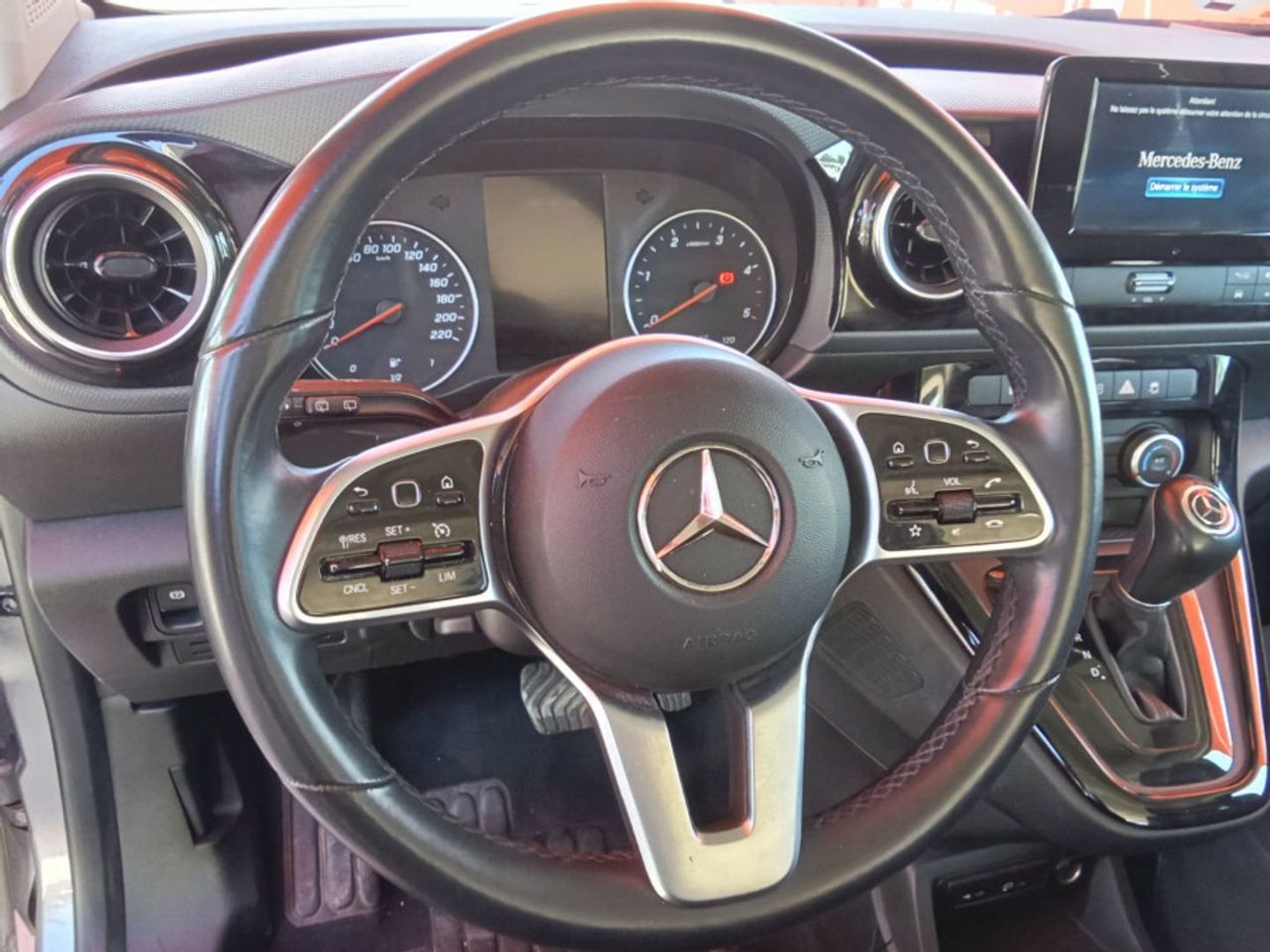 Mercedes-Benz Clase T 180 d 85 kW (116 CV) Gris Minivan