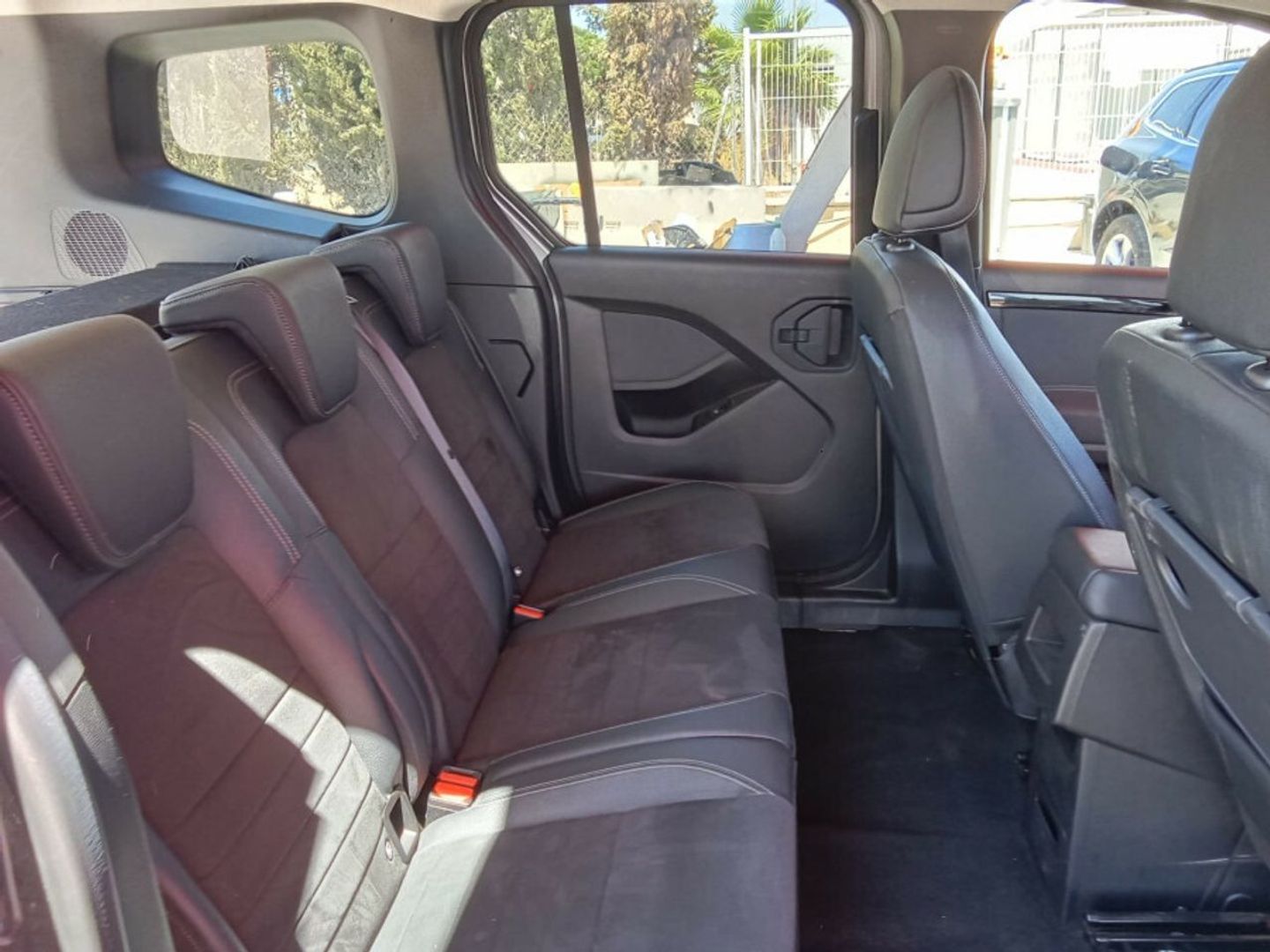 Mercedes-Benz Clase T 180 d 85 kW (116 CV) Gris Minivan