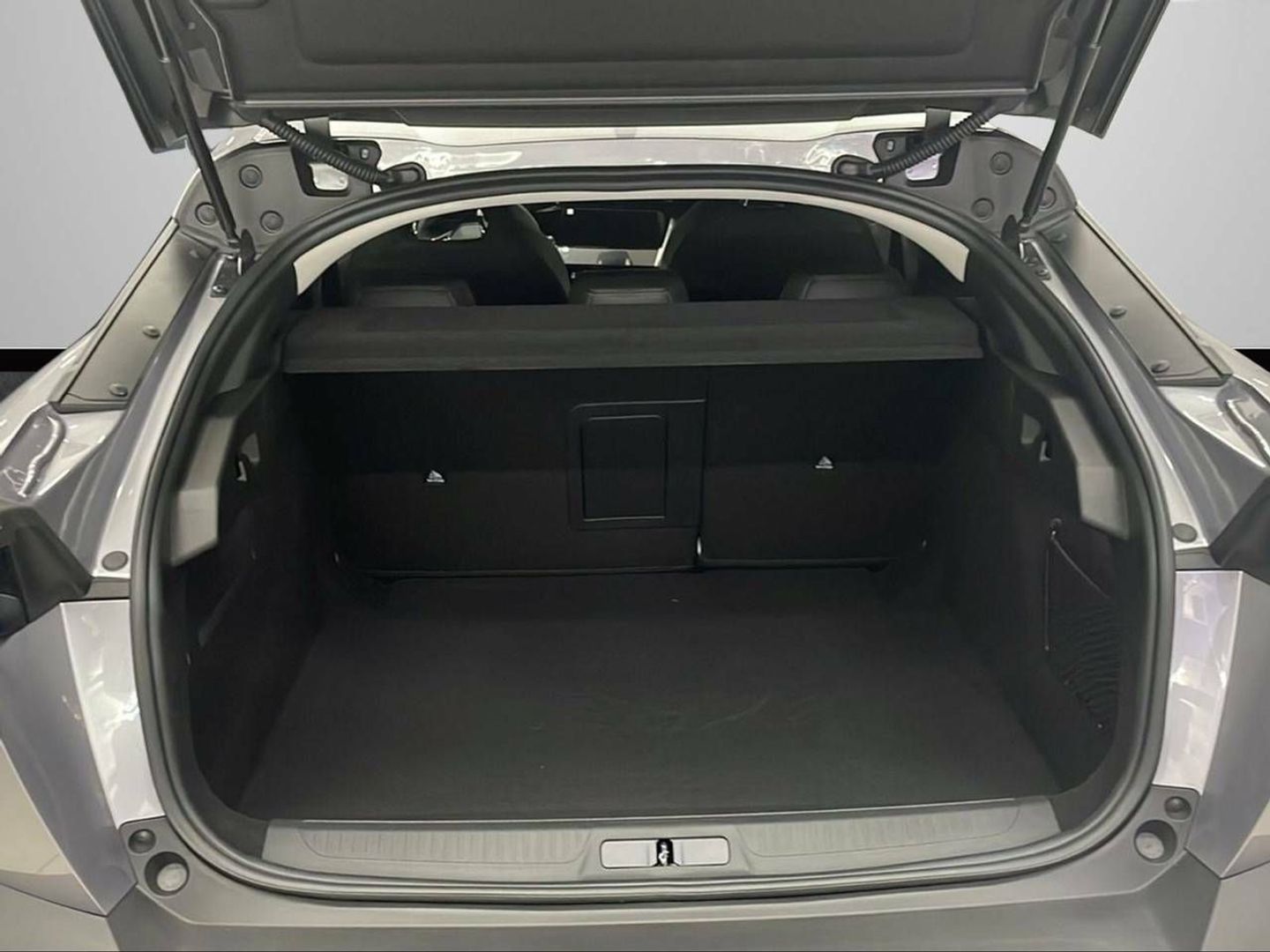 Peugeot 408 Puretech 130 Allure EAT8 96 kW (130 CV) Gris SUV