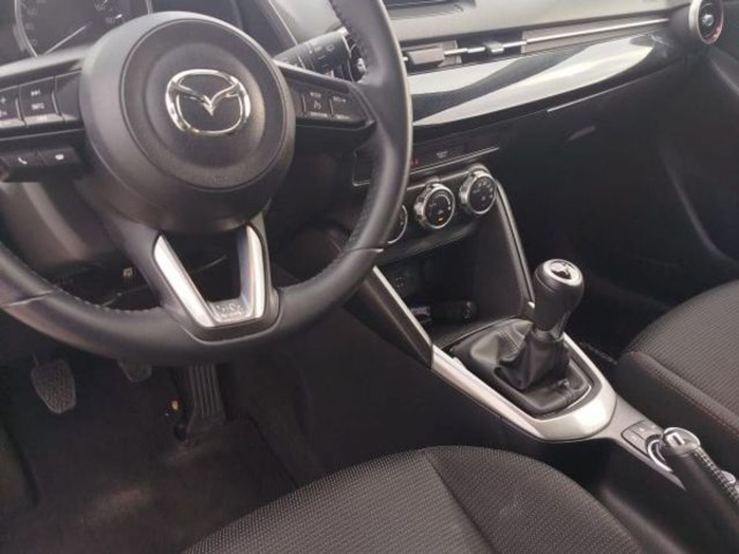 Mazda Mazda 2 1.5 G e-SKYACTIV Homura 66 kW (90 CV) Blanco Sedan