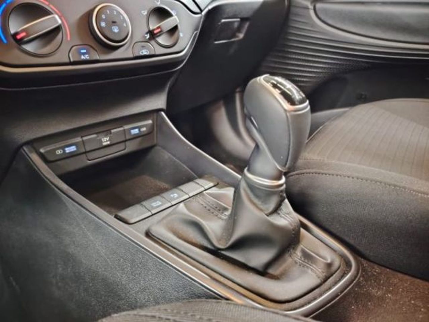 Hyundai i20 1.0 TGDI Klass 74 kW (100 CV) Blanco Sedan
