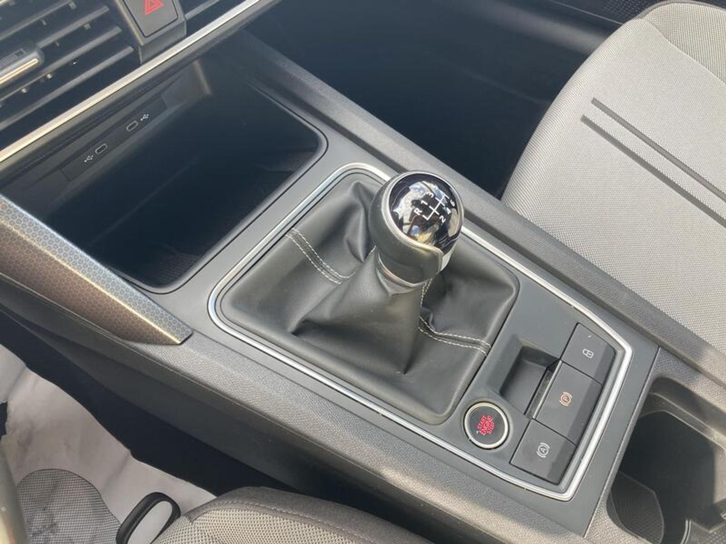 SEAT León 2.0 TDI S&S Style Go 85 kW (115 CV) Blanco Compact