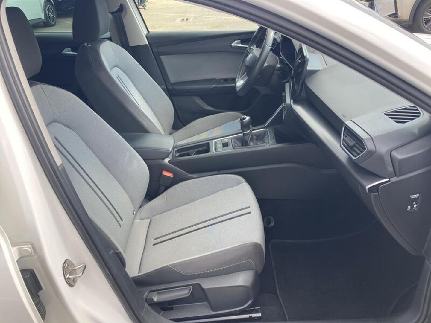 SEAT León 2.0 TDI S&S Style Go 85 kW (115 CV) Blanco Compact