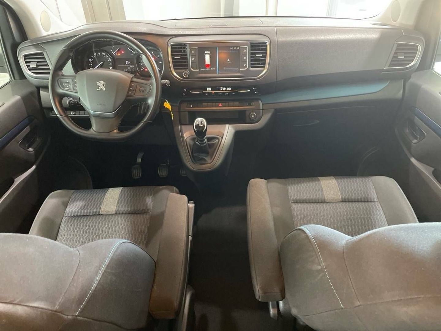 Peugeot Traveller BlueHDi 145 S&S Active Standard 107 kW (145 CV) Blanco Minivan
