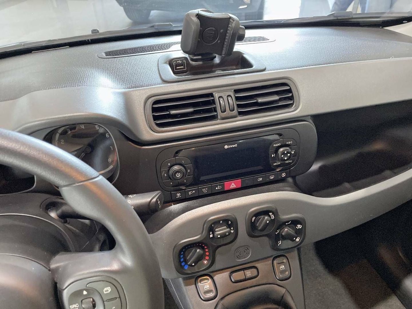 Fiat Panda 1.0 Hybrid GSE City Life 51 kW (70 CV) Azul Compact