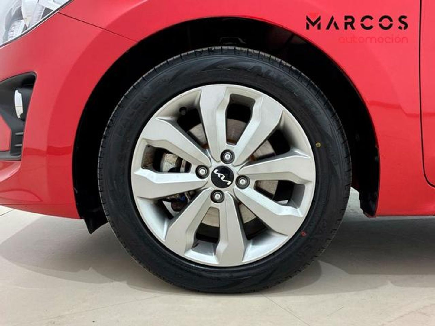 Kia Rio 1.0 T-GDi MHEV iMT Drive 74 kW (100 CV) Rojo Compact